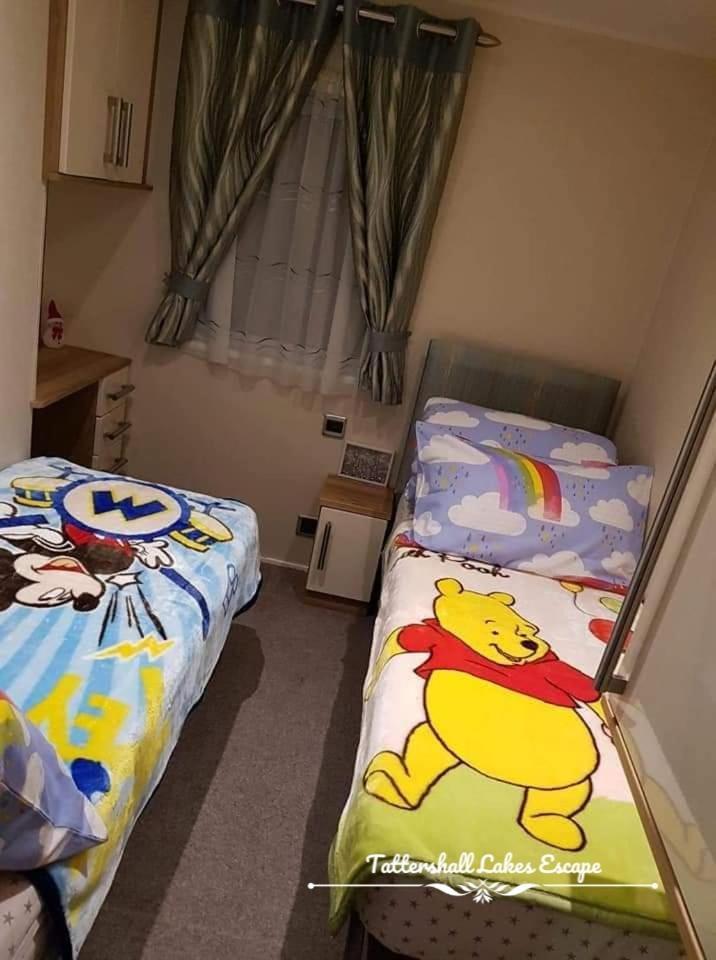 Meridian Tattershall Lakes Escape - Lakeside Lodge Caravan With A Fishing Peg Luxury Hot Tub Luaran gambar