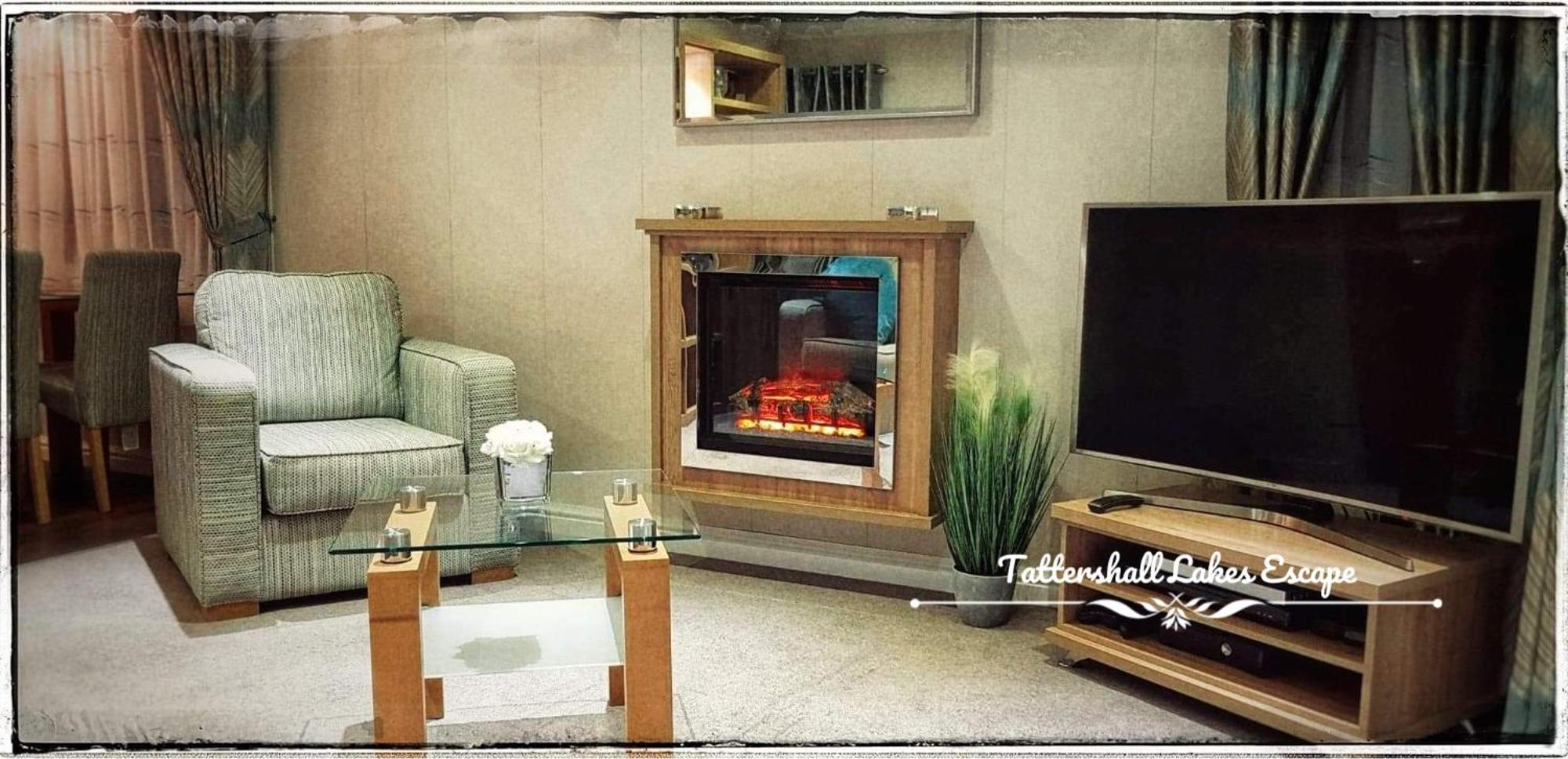Meridian Tattershall Lakes Escape - Lakeside Lodge Caravan With A Fishing Peg Luxury Hot Tub Luaran gambar