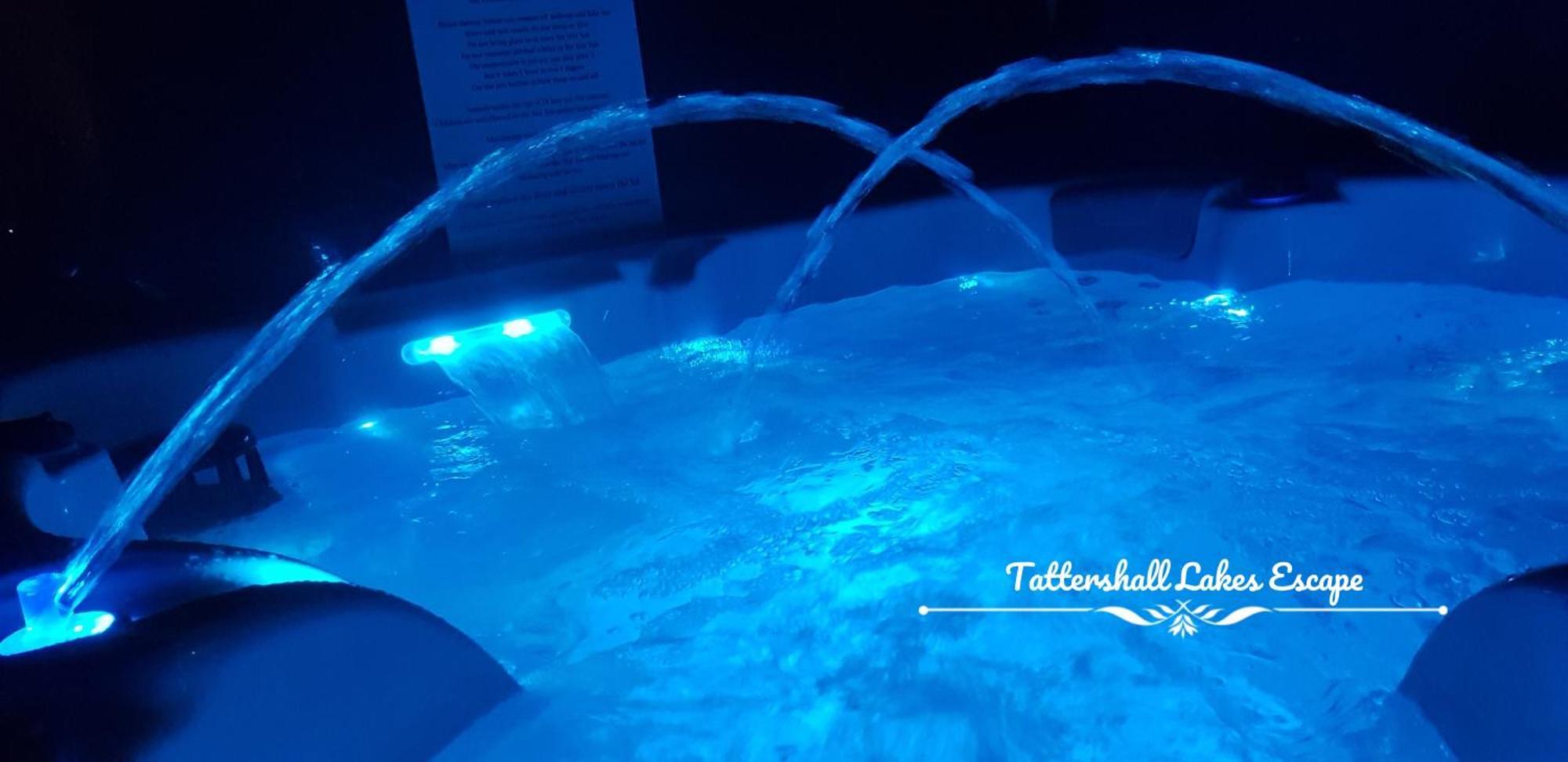 Meridian Tattershall Lakes Escape - Lakeside Lodge Caravan With A Fishing Peg Luxury Hot Tub Luaran gambar