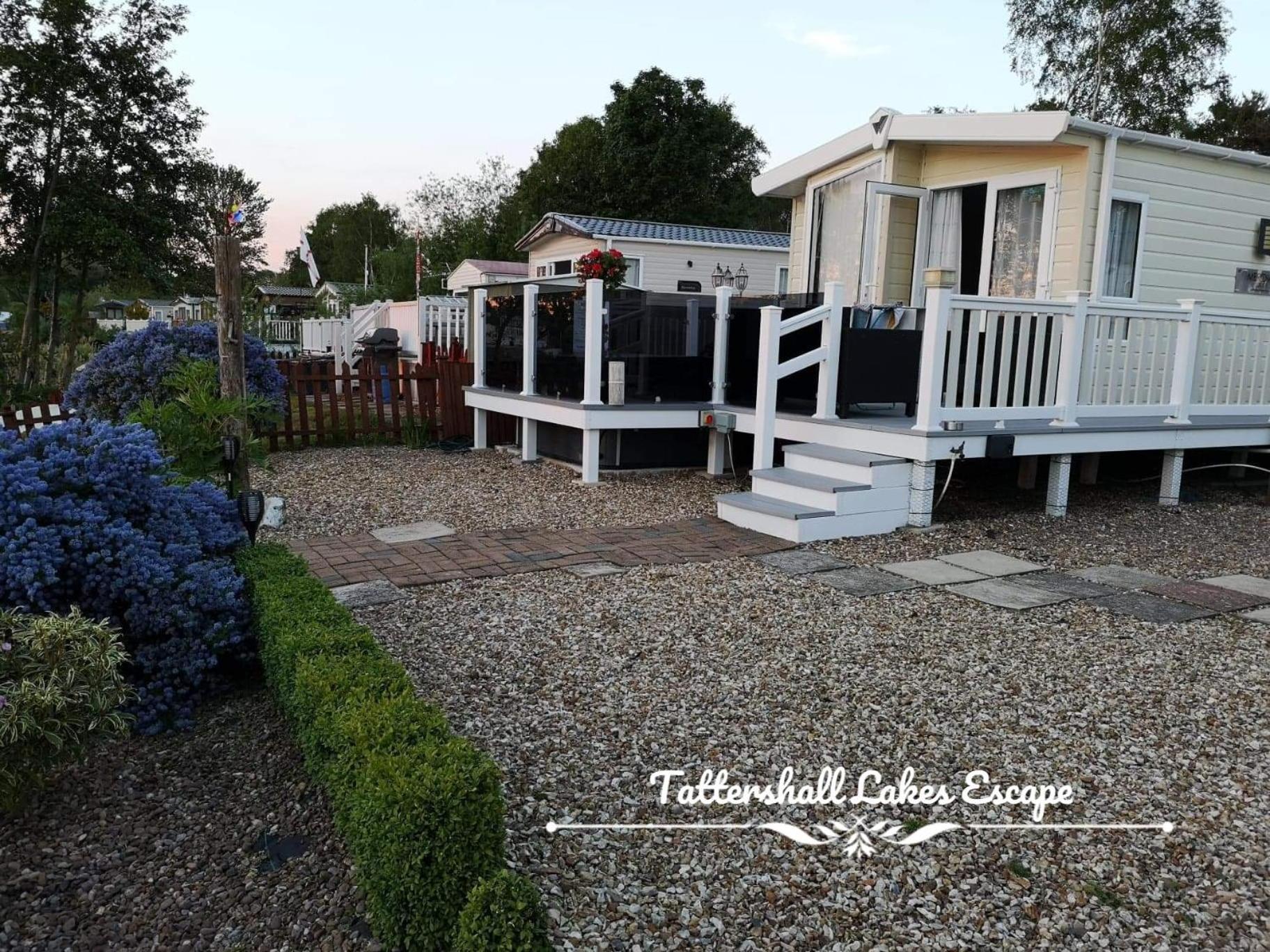 Meridian Tattershall Lakes Escape - Lakeside Lodge Caravan With A Fishing Peg Luxury Hot Tub Luaran gambar